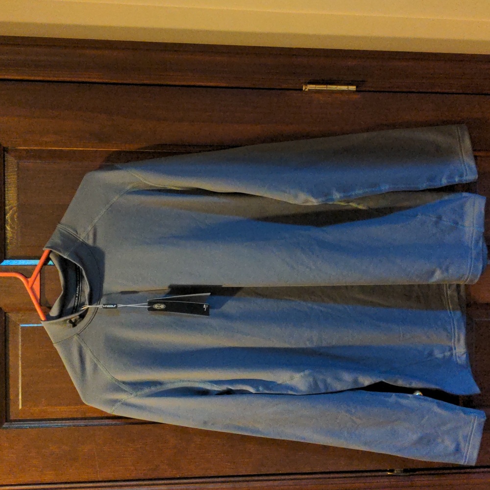 Under armour cold gear shirt NWT